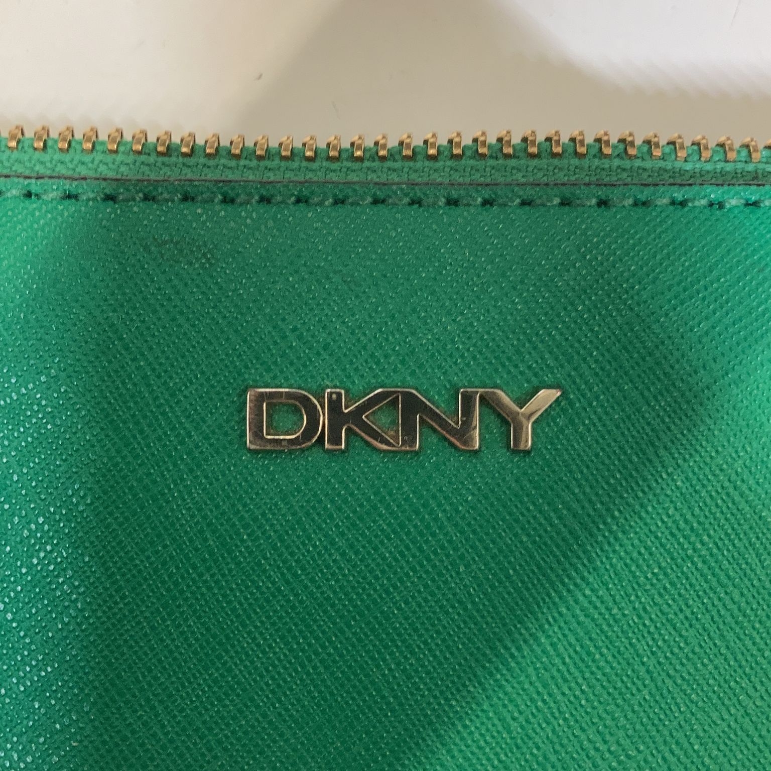 DKNY