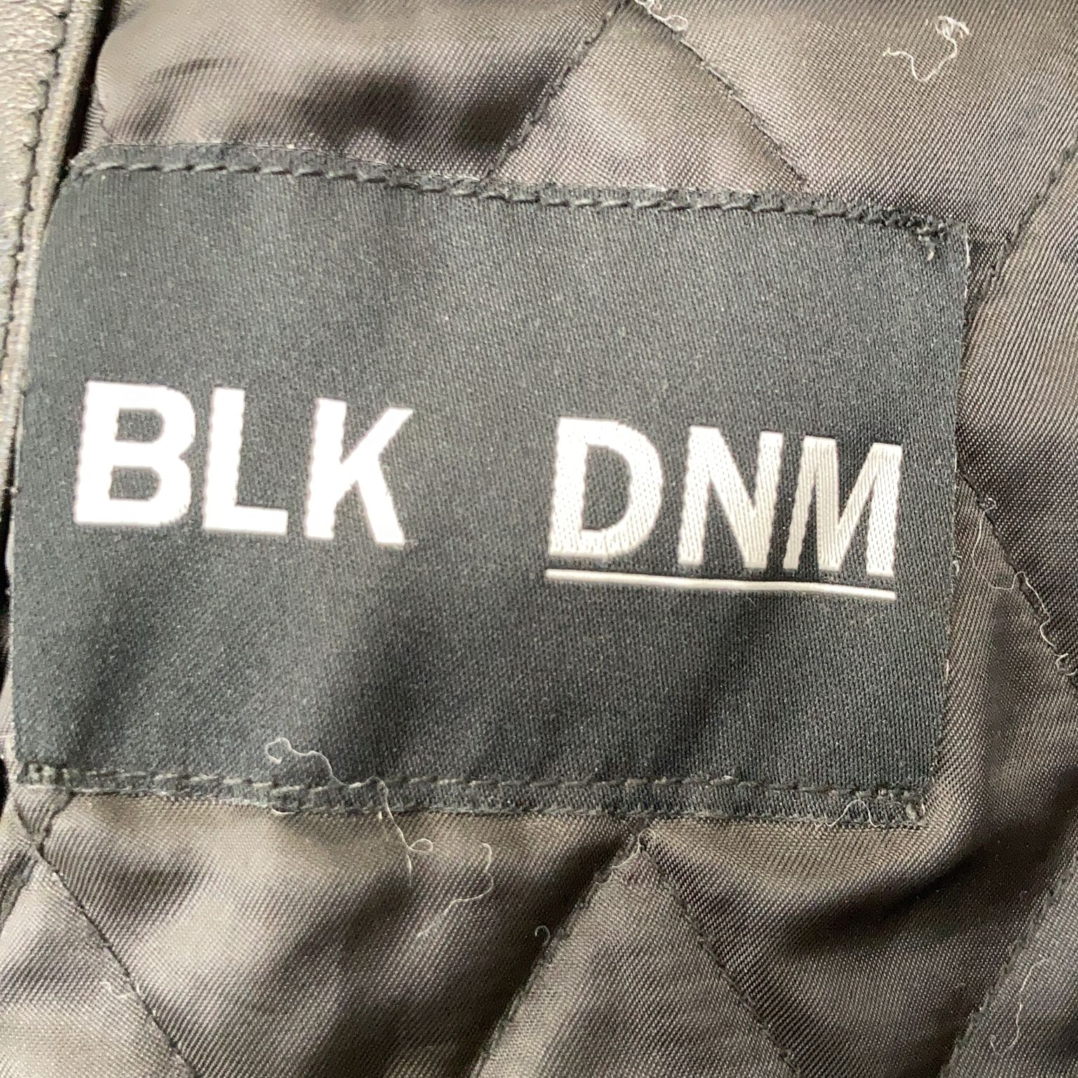 BLK DNM