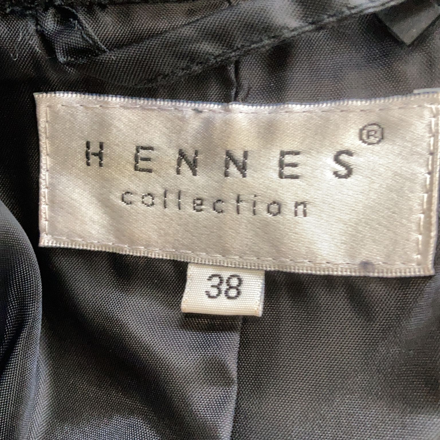 Hennes Collection