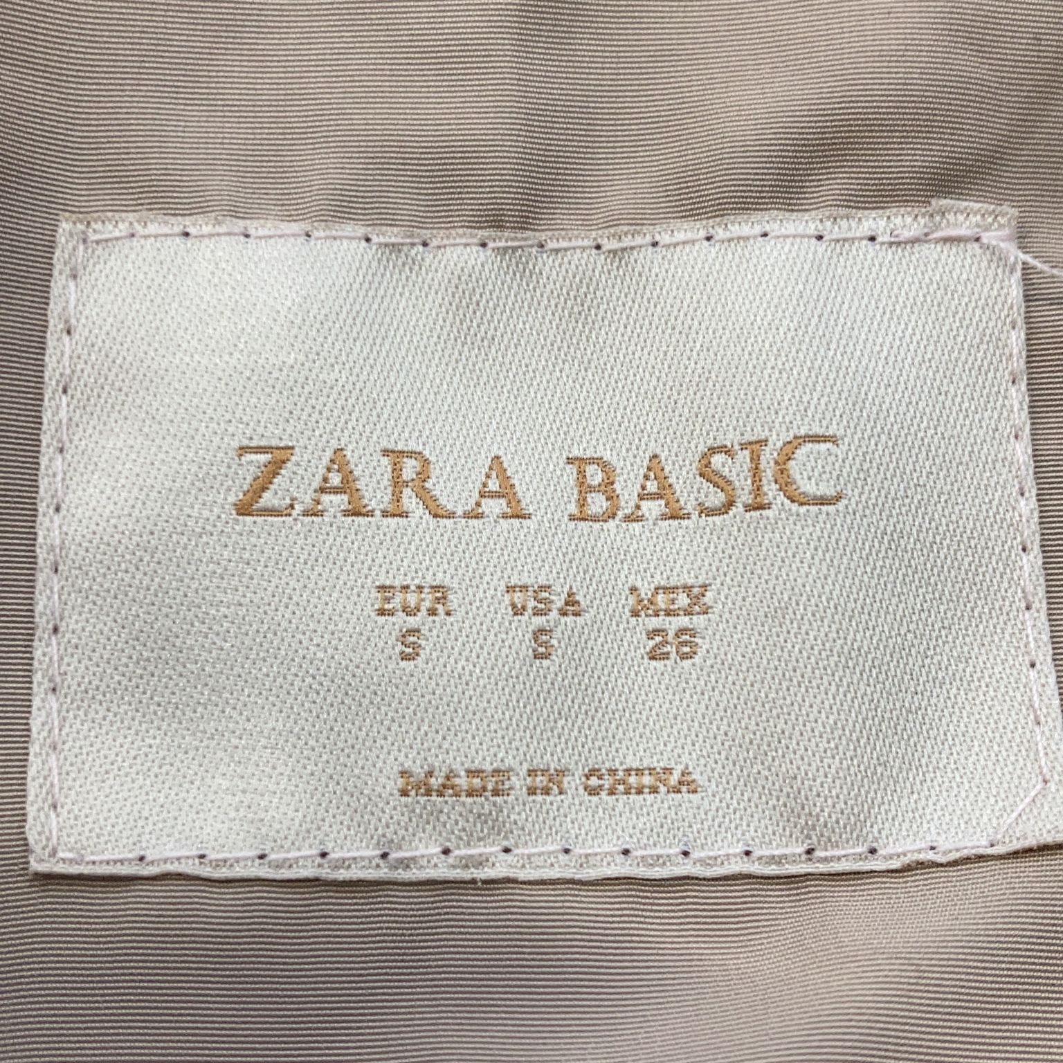 Zara Basic