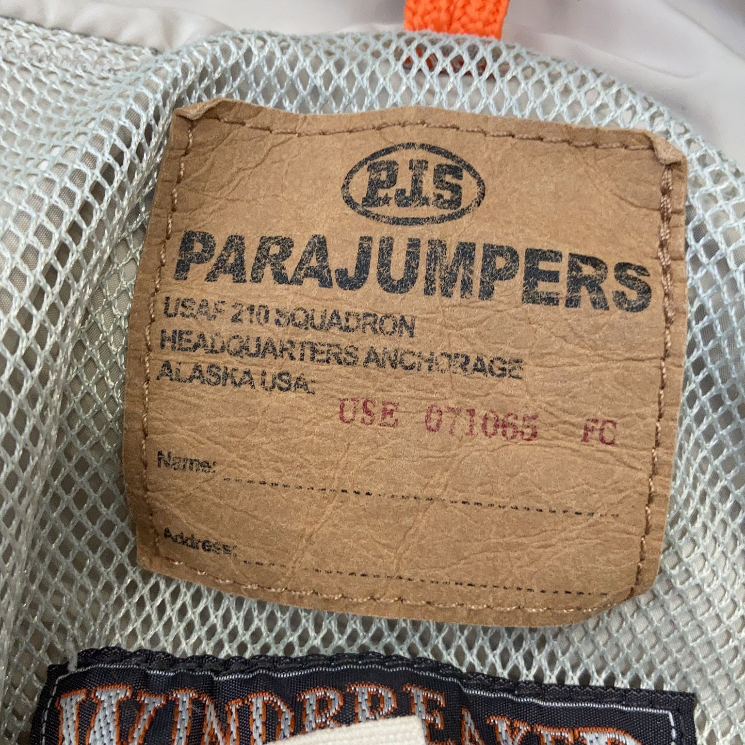 Parajumpers