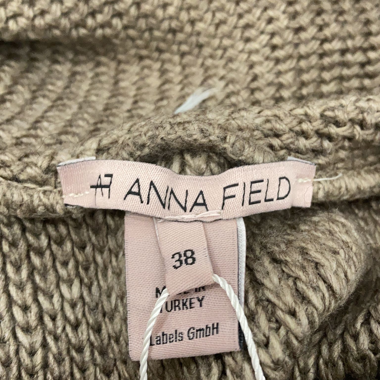 Anna Field