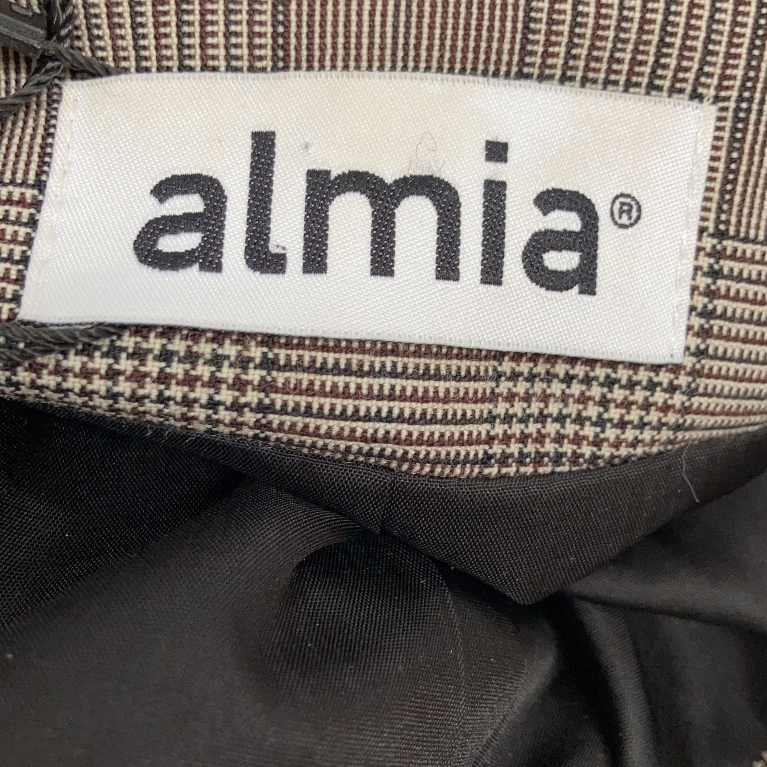 Almia