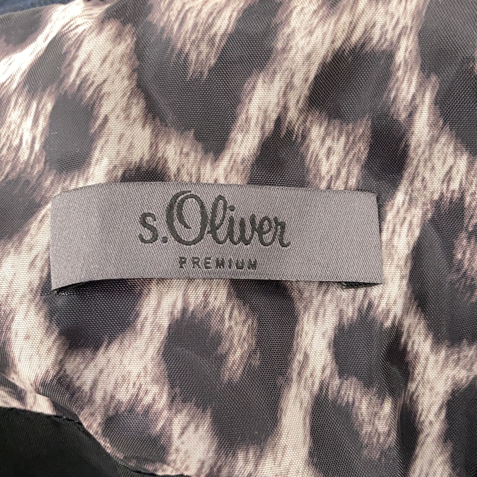 s.Oliver Premium