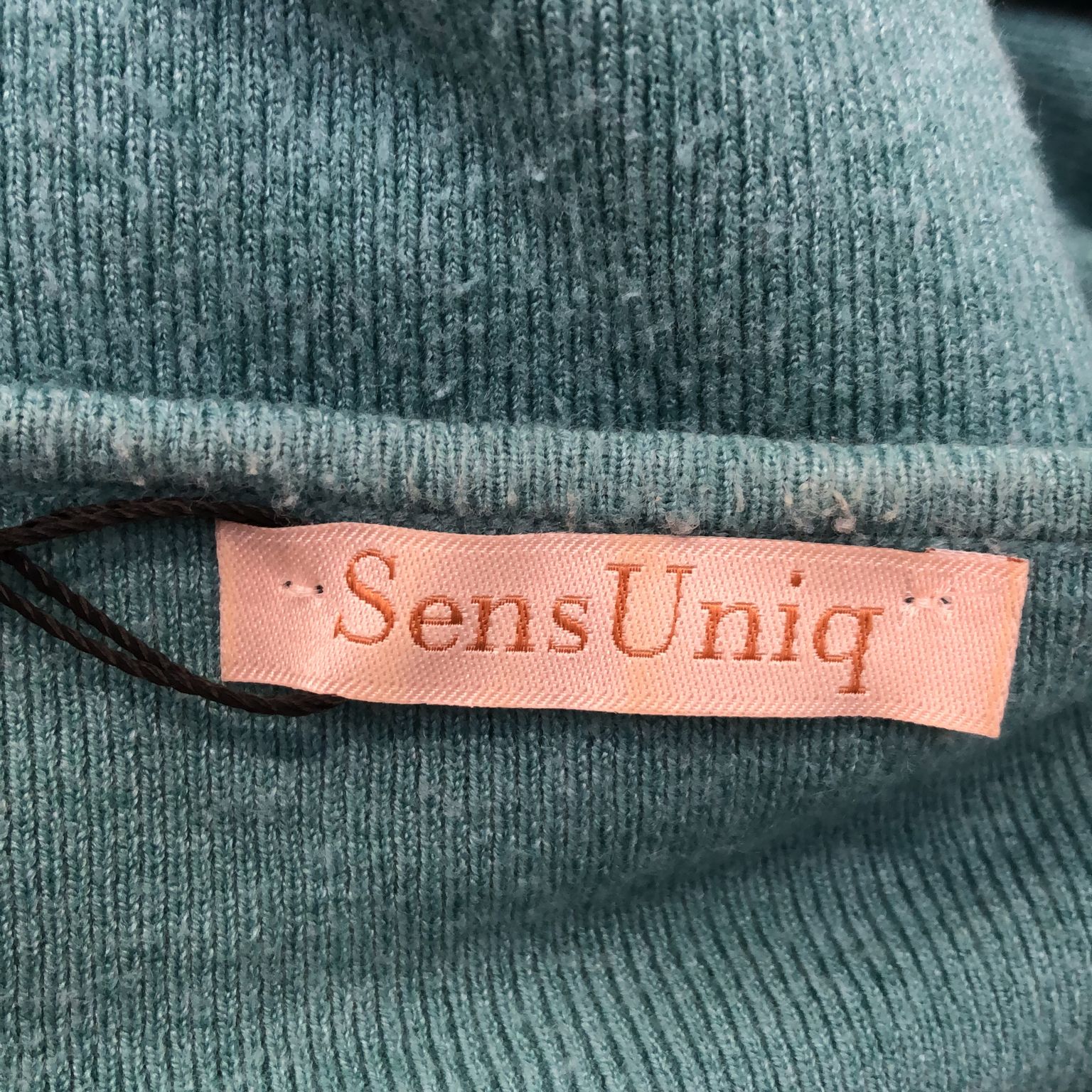 Sens Uniq