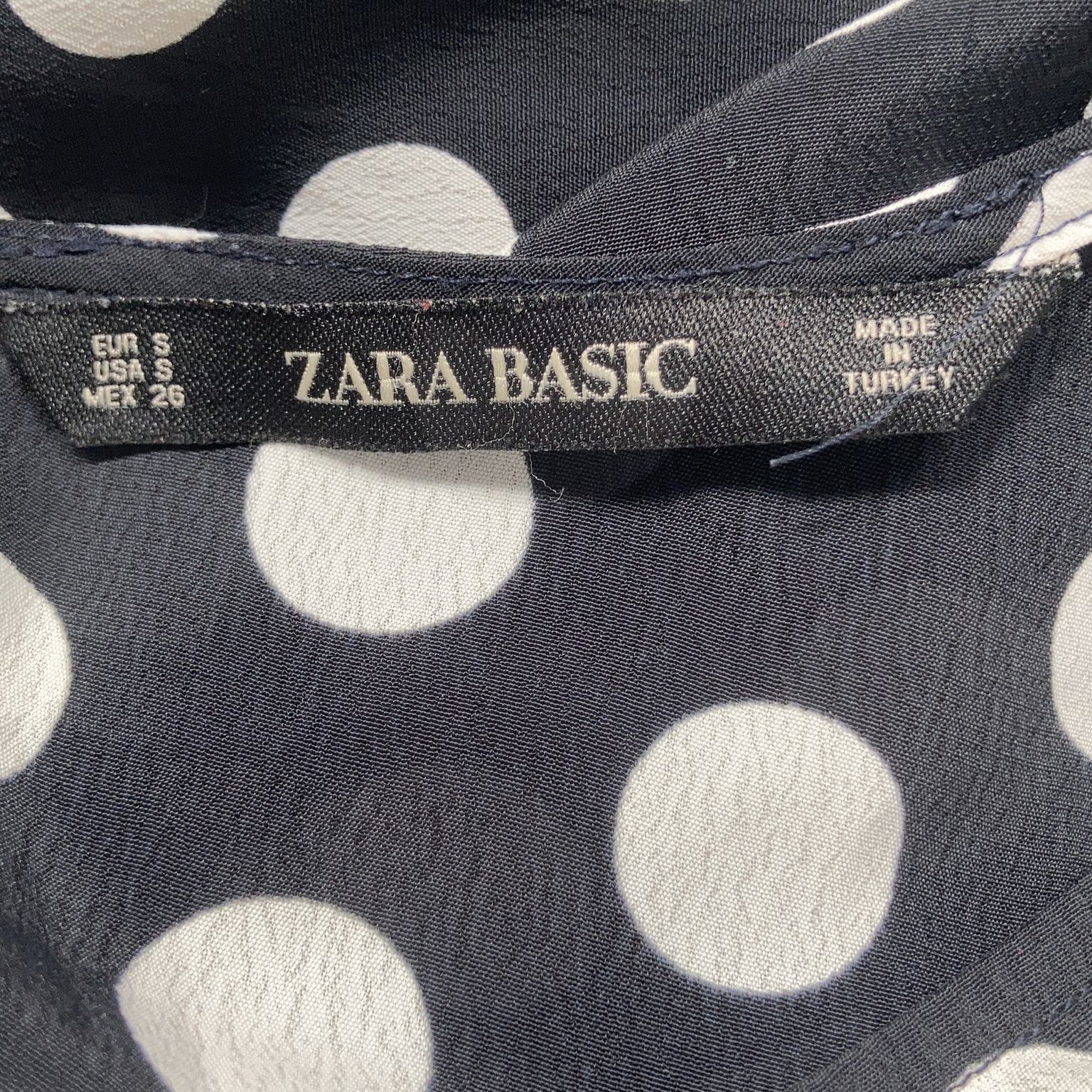 Zara Basic