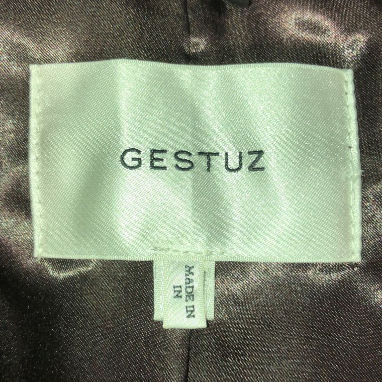 Gestuz