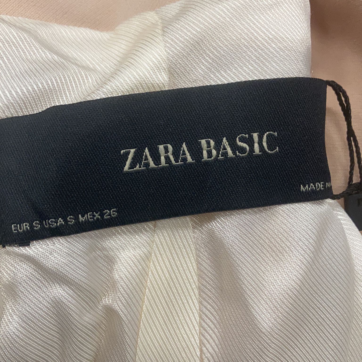 Zara Basic