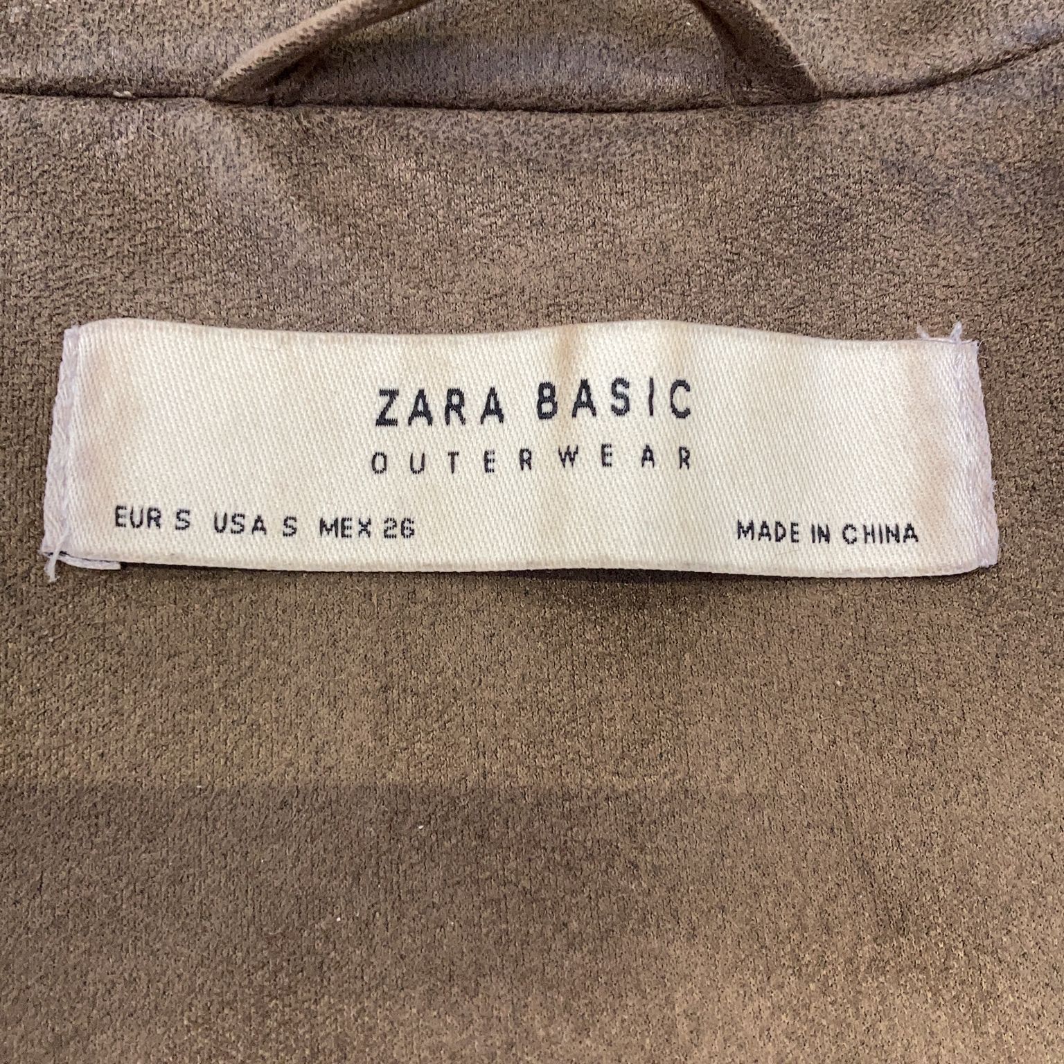 Zara Basic