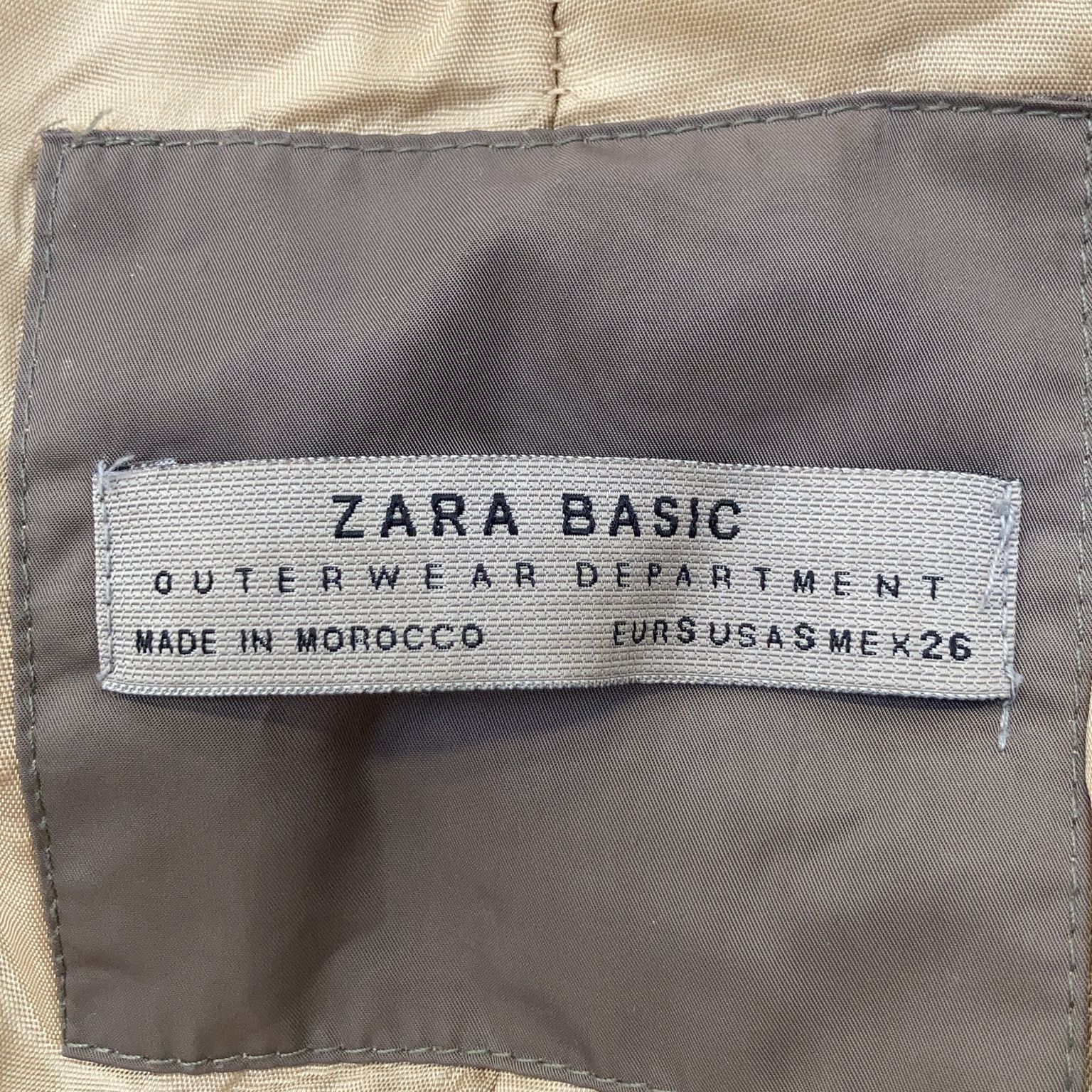 Zara Basic