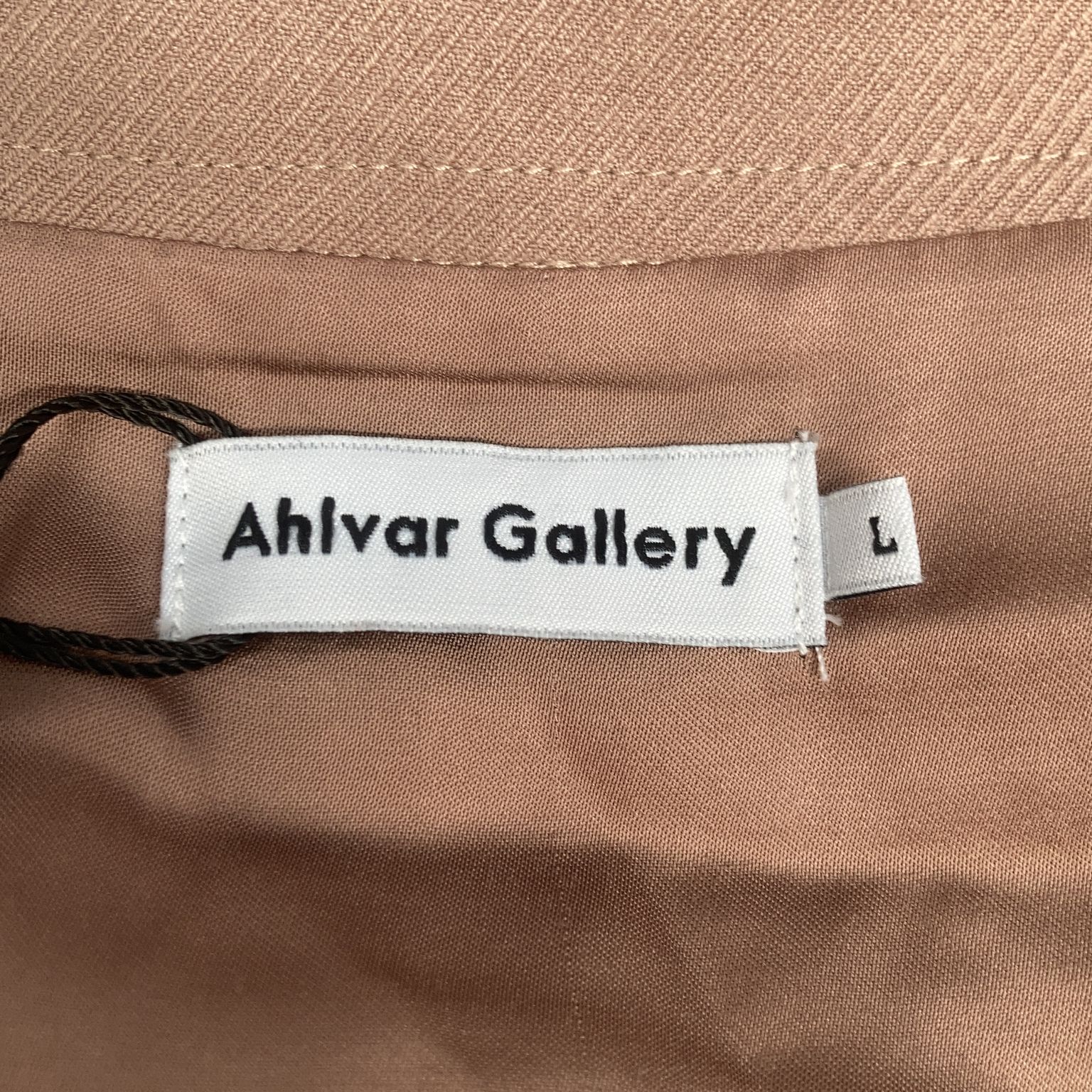 Ahlvar Gallery