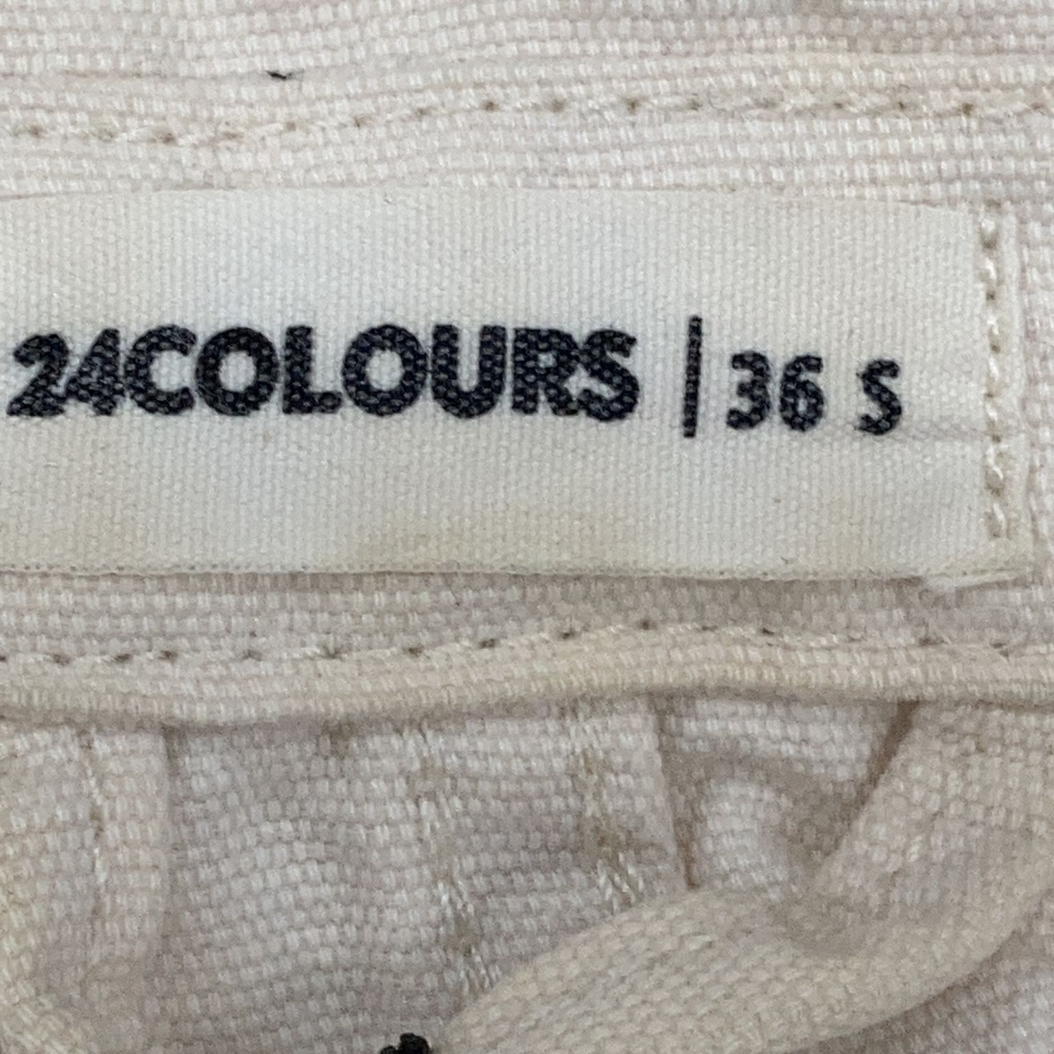 24 Colours