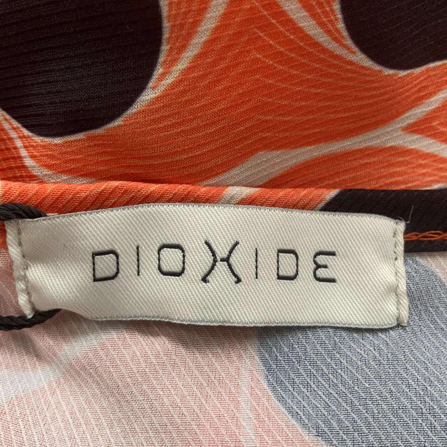 Dioxide