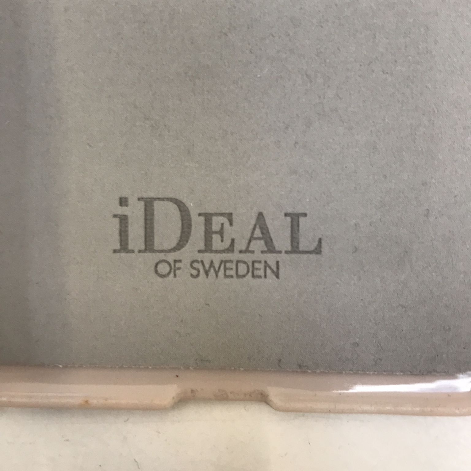 iDeal of Sweden