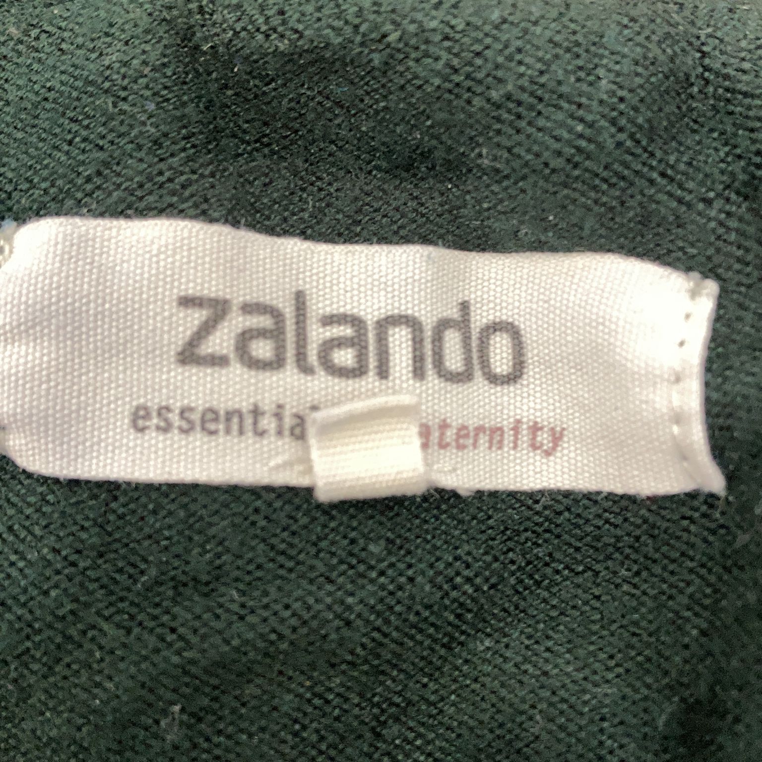 Zalando Essentials