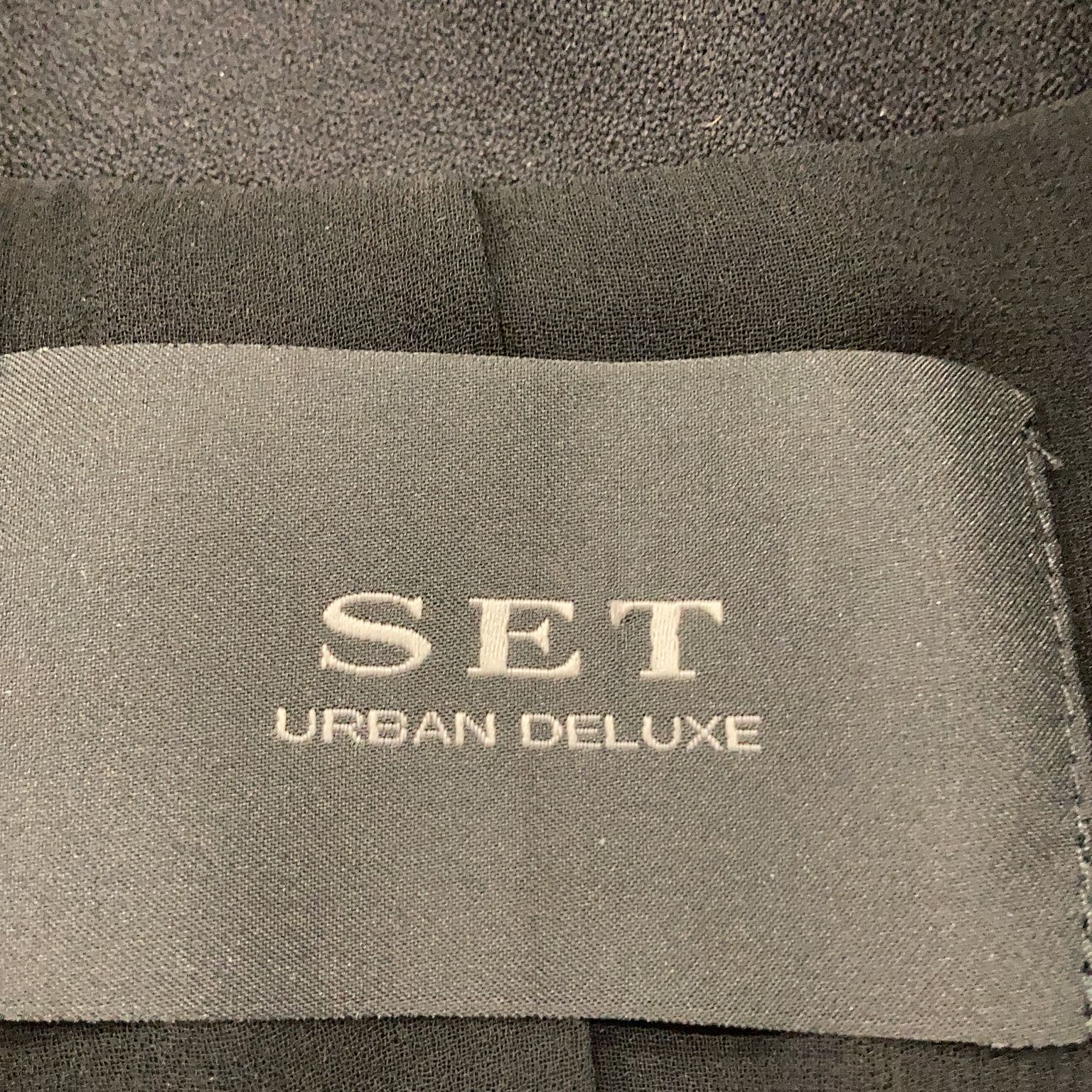 SET Urban Deluxe