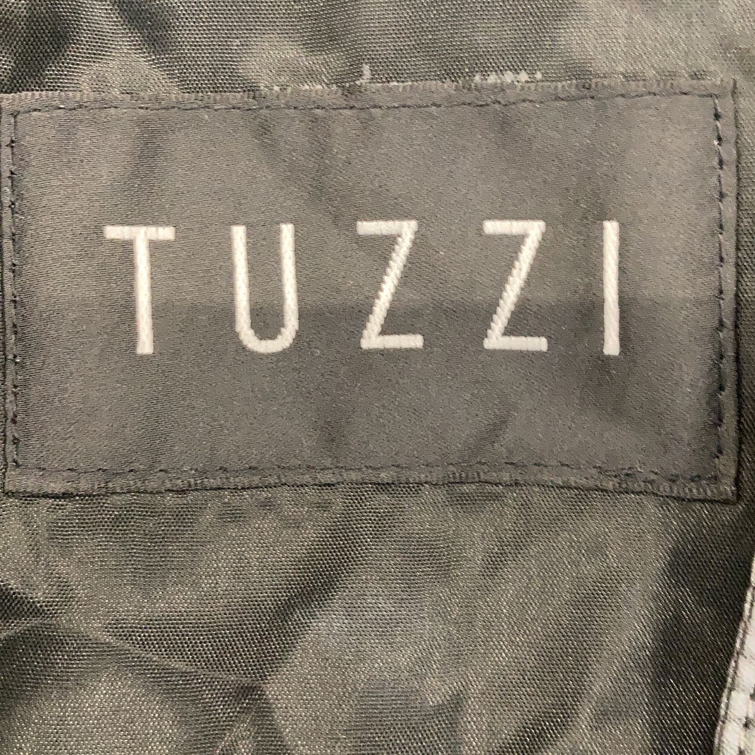 Tuzzi