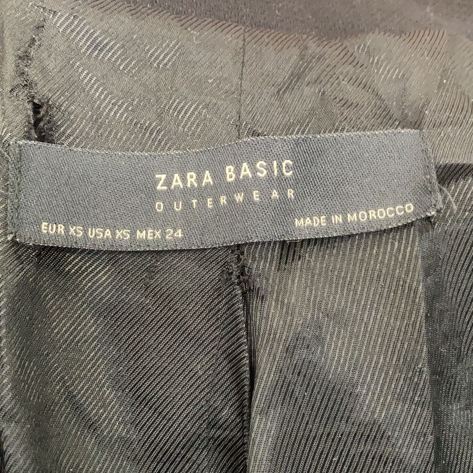 Zara Basic