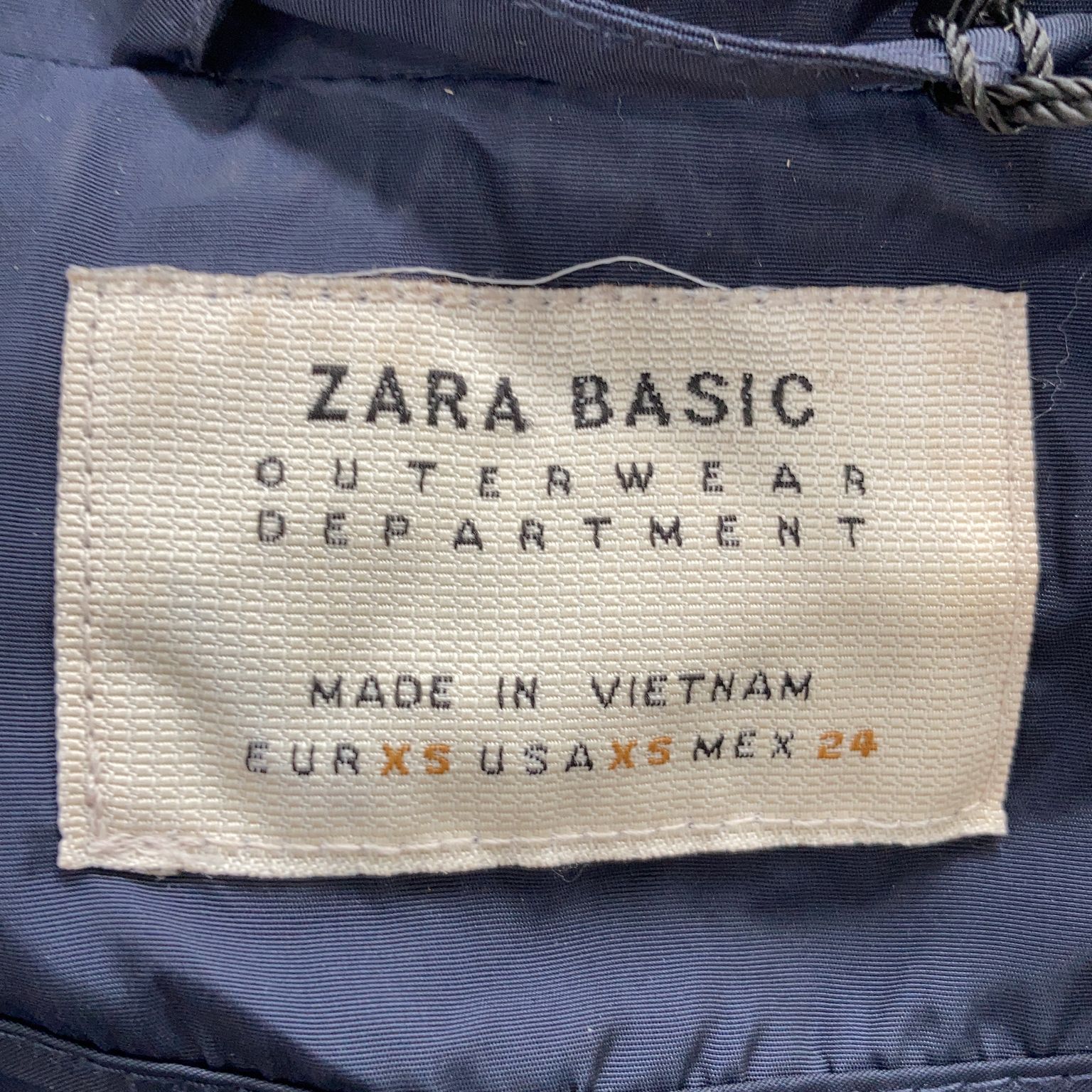 Zara Basic