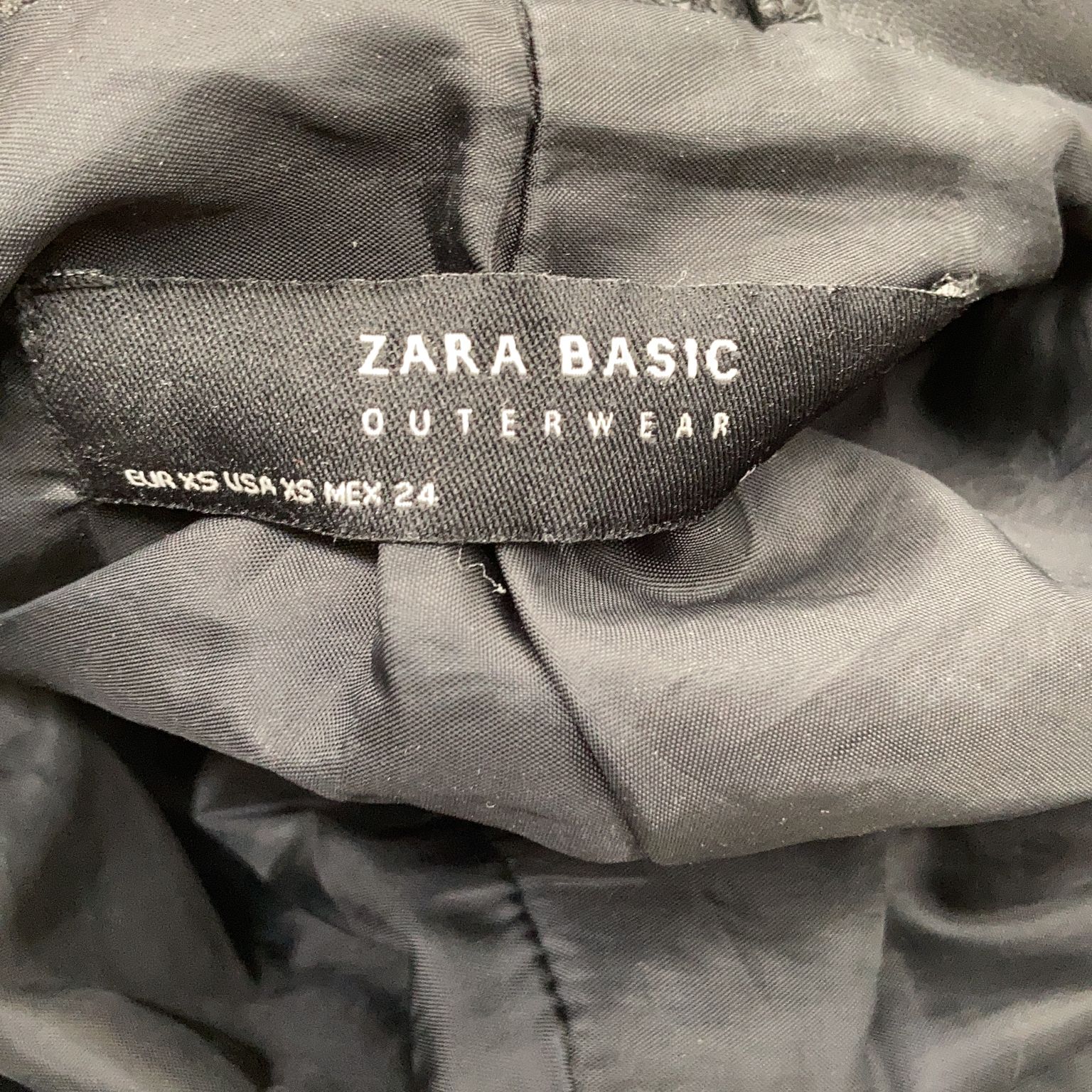 Zara Basic