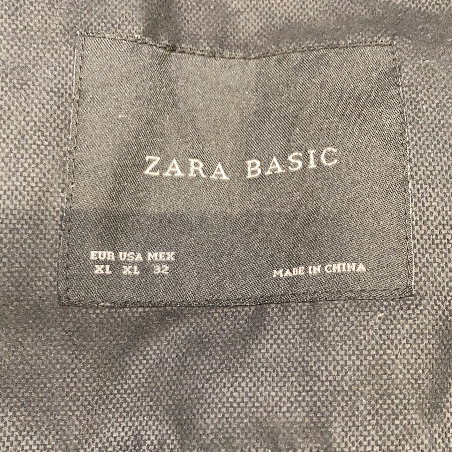 Zara Basic