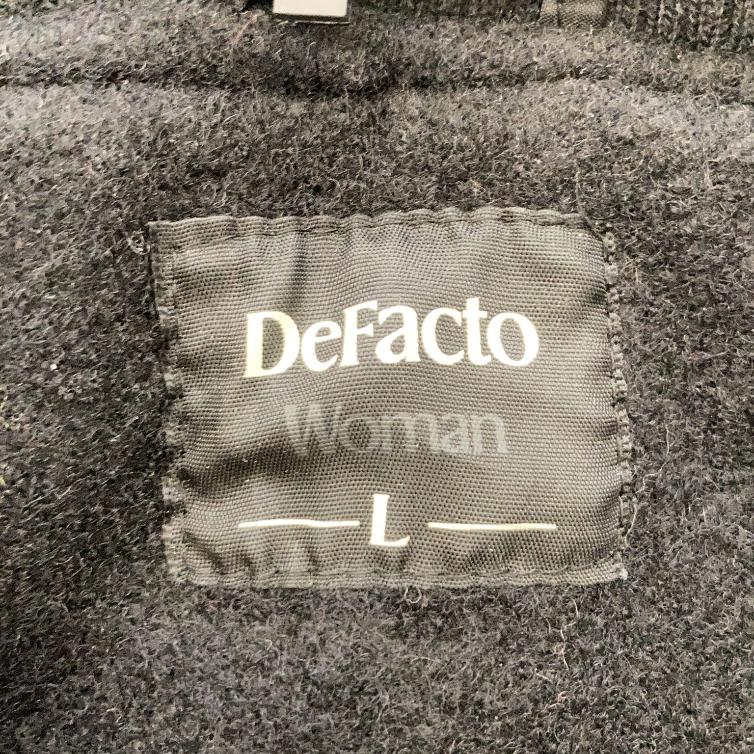 DeFacto Woman