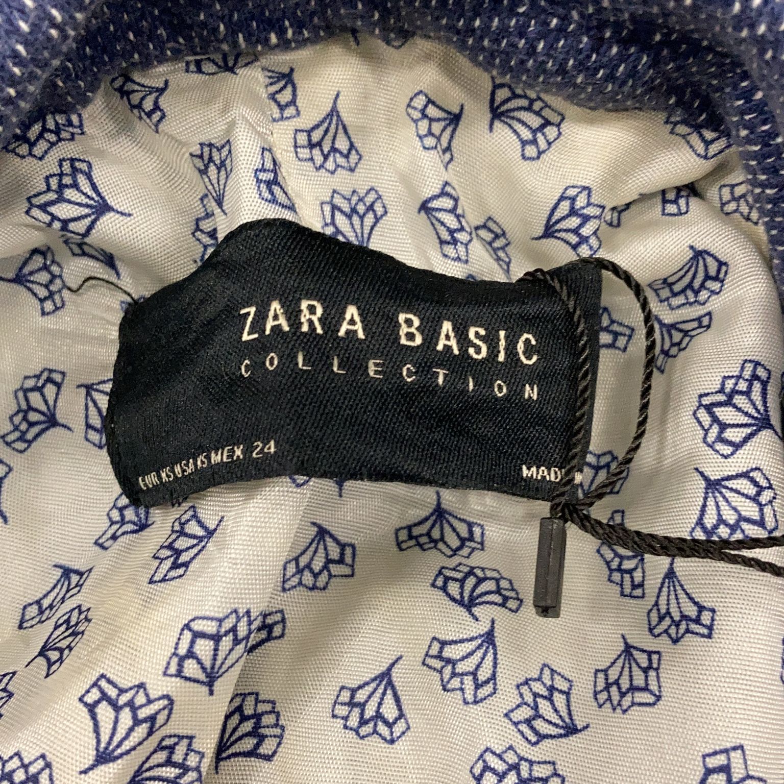 Zara Basic