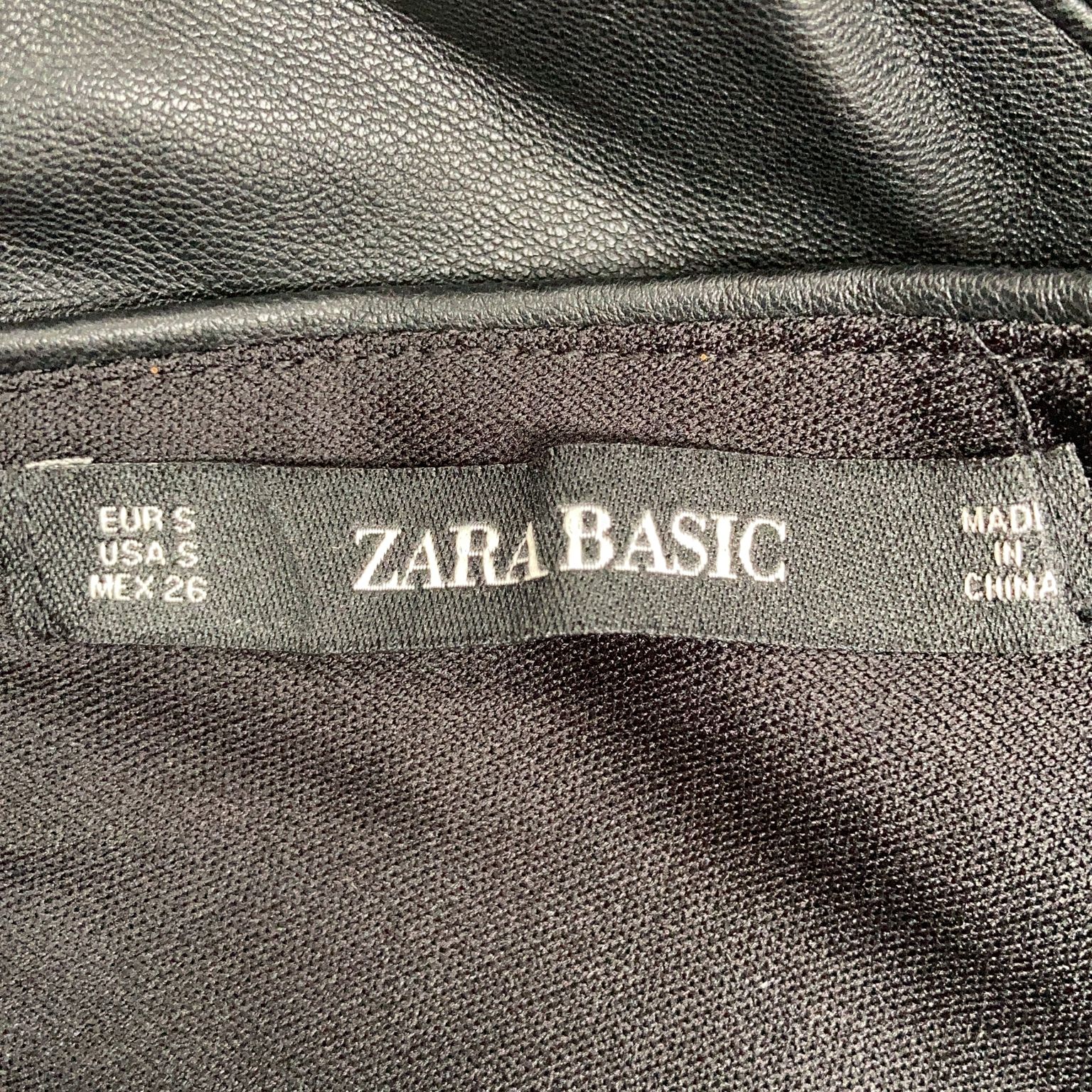 Zara Basic