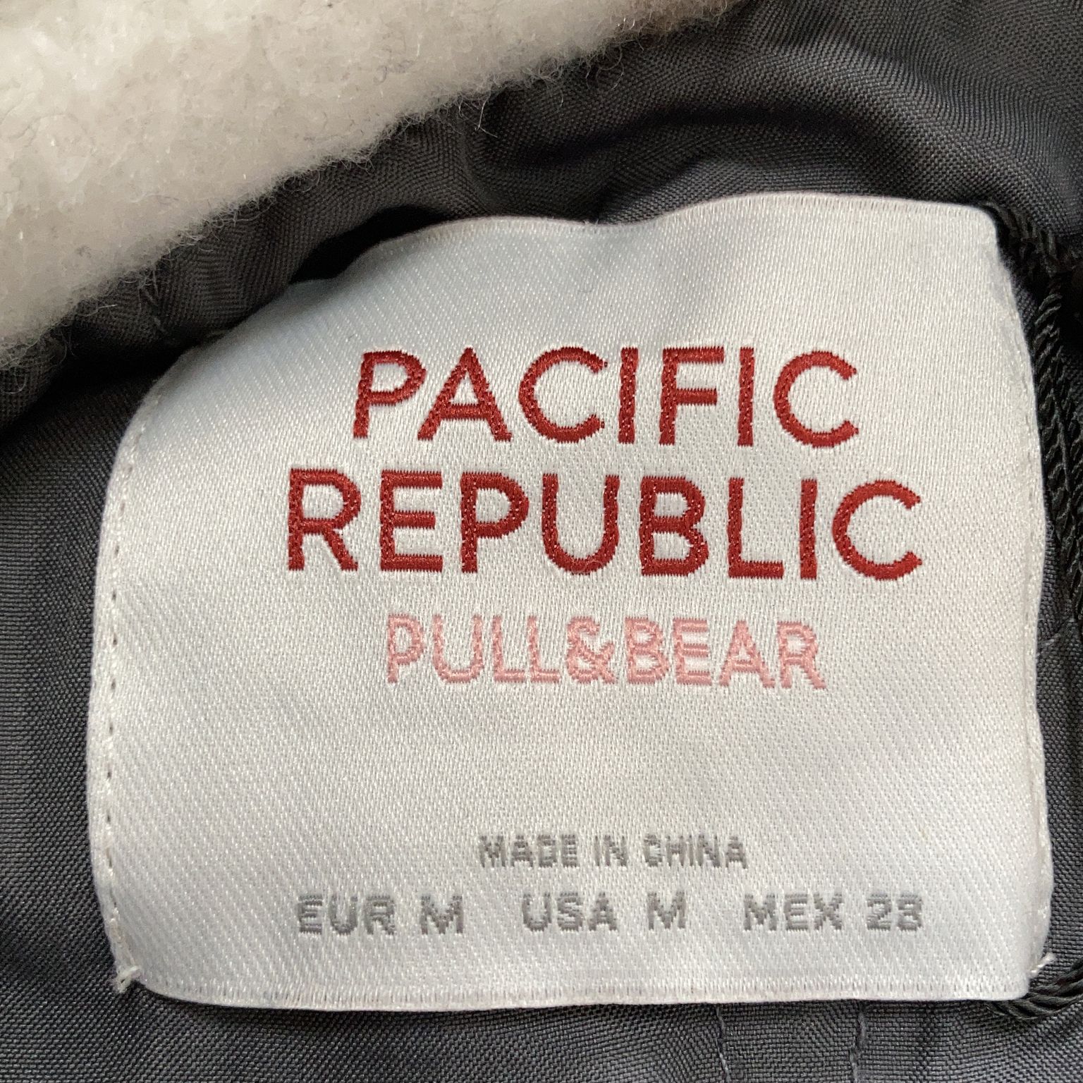 Pacific Republic Pull  Bear