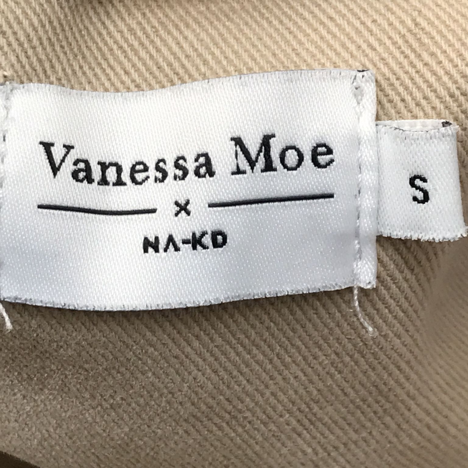 Vanessa Moe x NA-KD