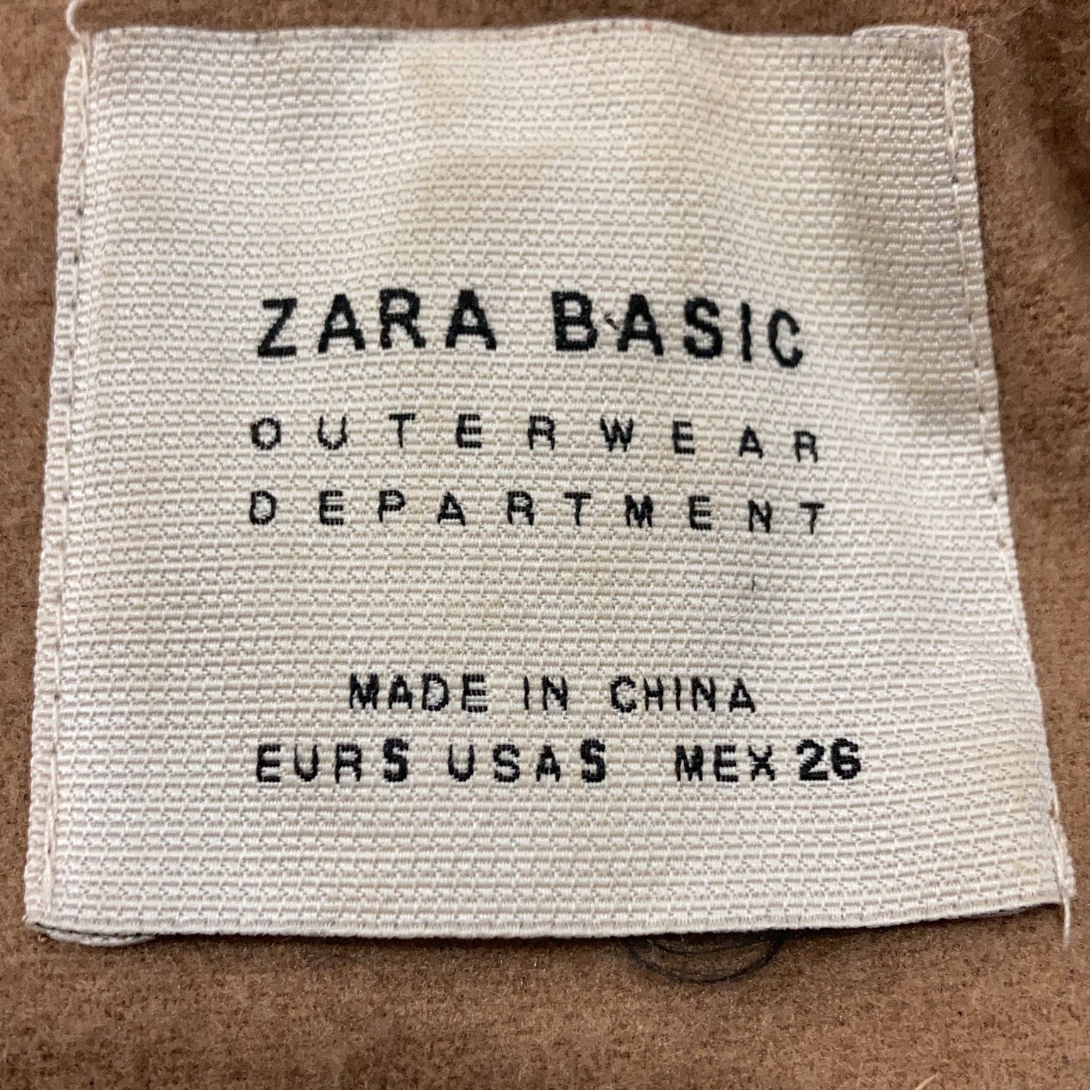 Zara Basic