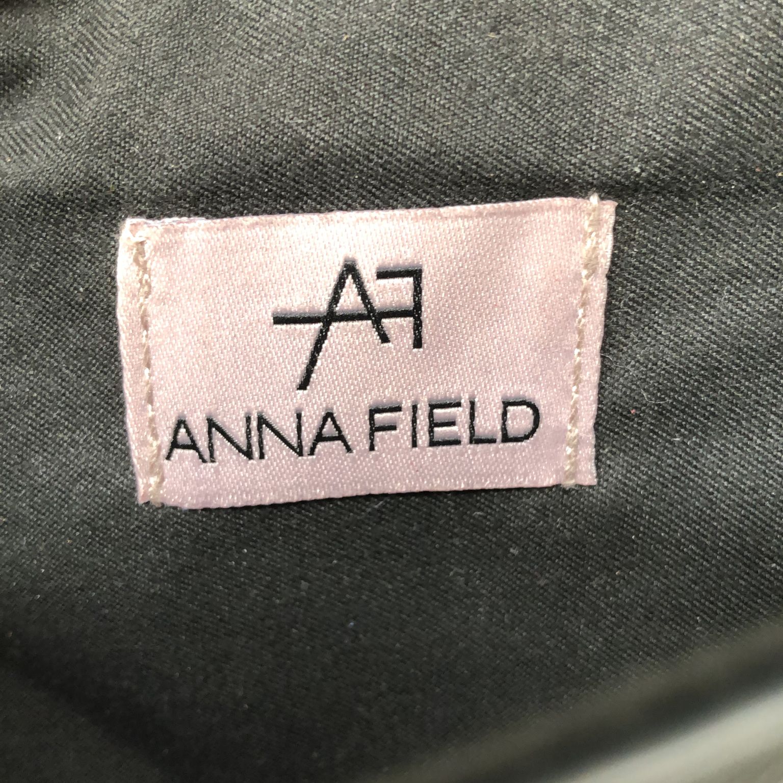 Anna Field