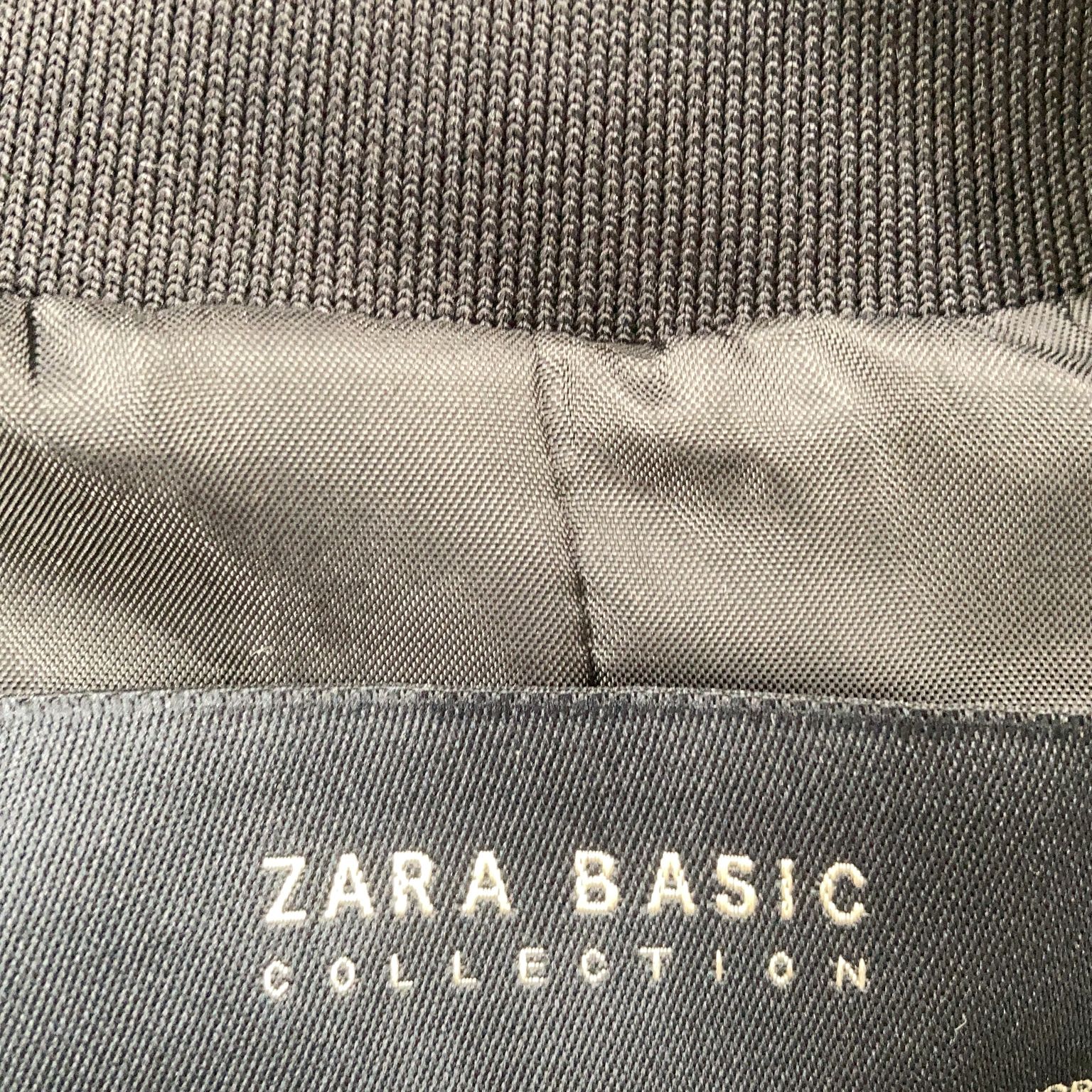 Zara Basic