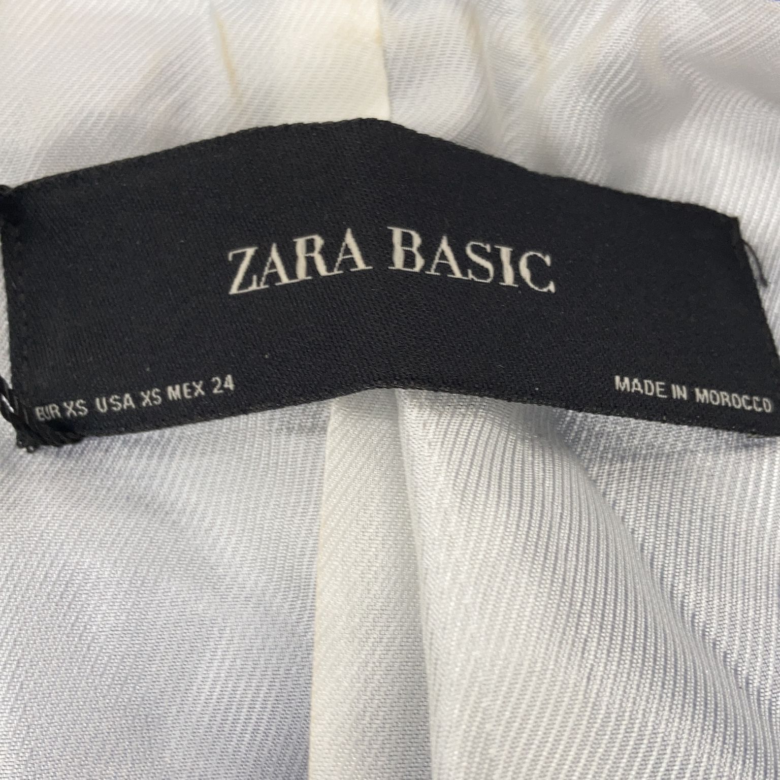 Zara Basic