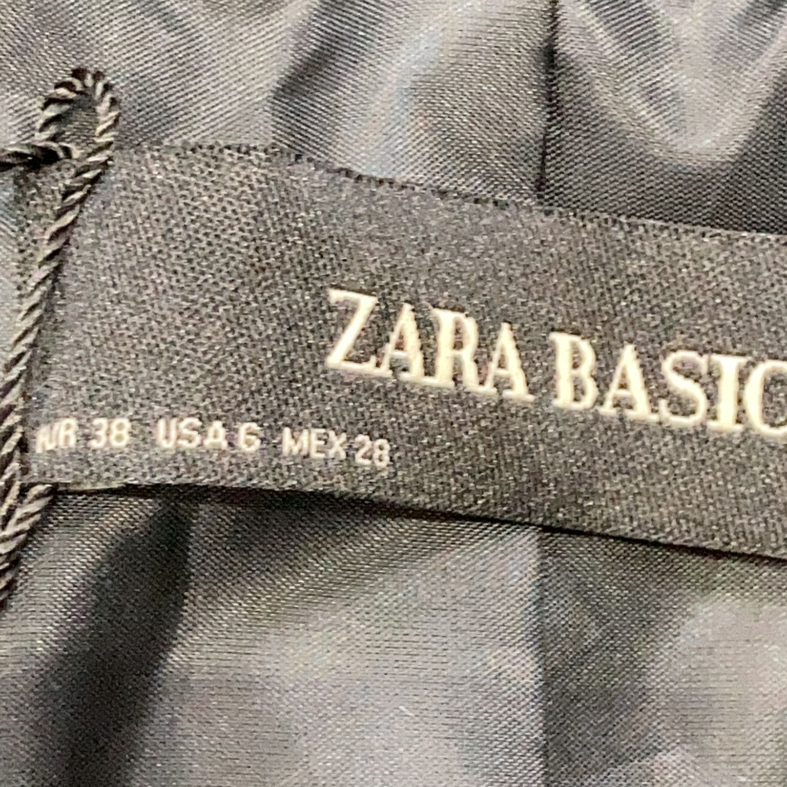 Zara Basic