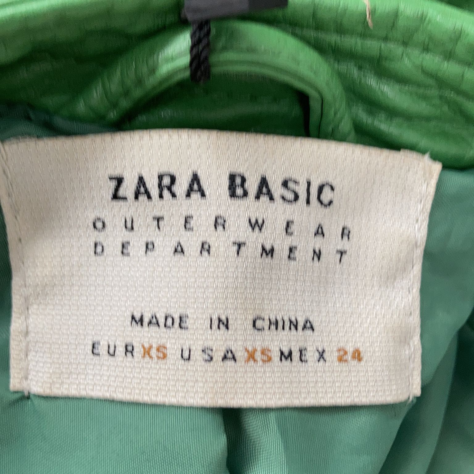 Zara Basic