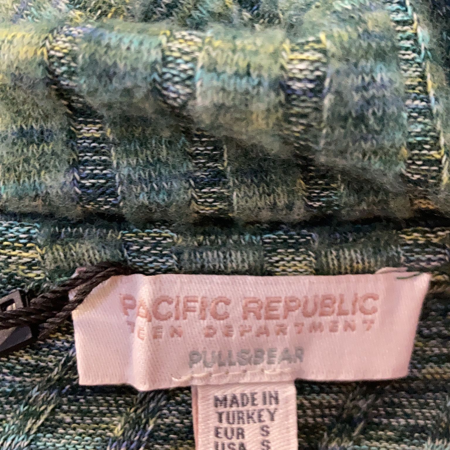 Pacific Republic Pull  Bear