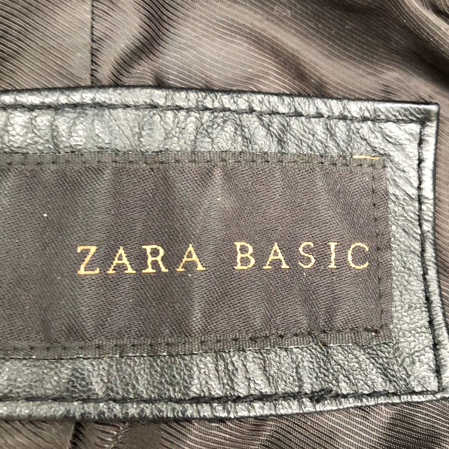 Zara Basic