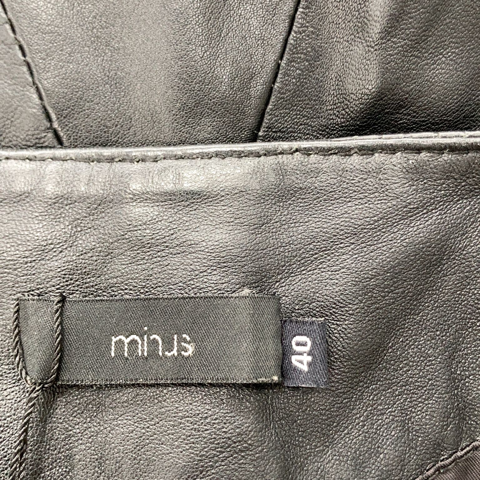 Minus