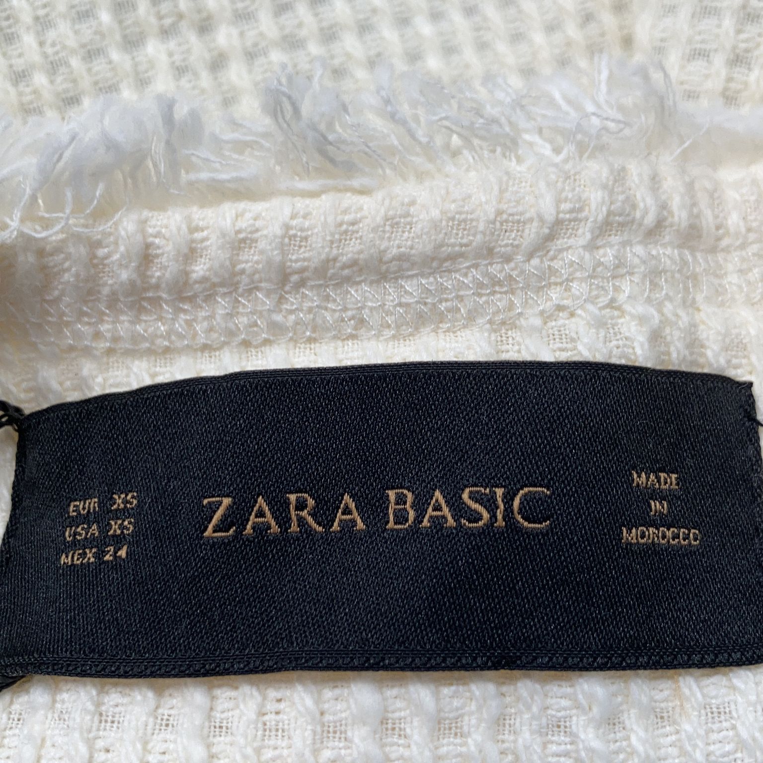 Zara Basic