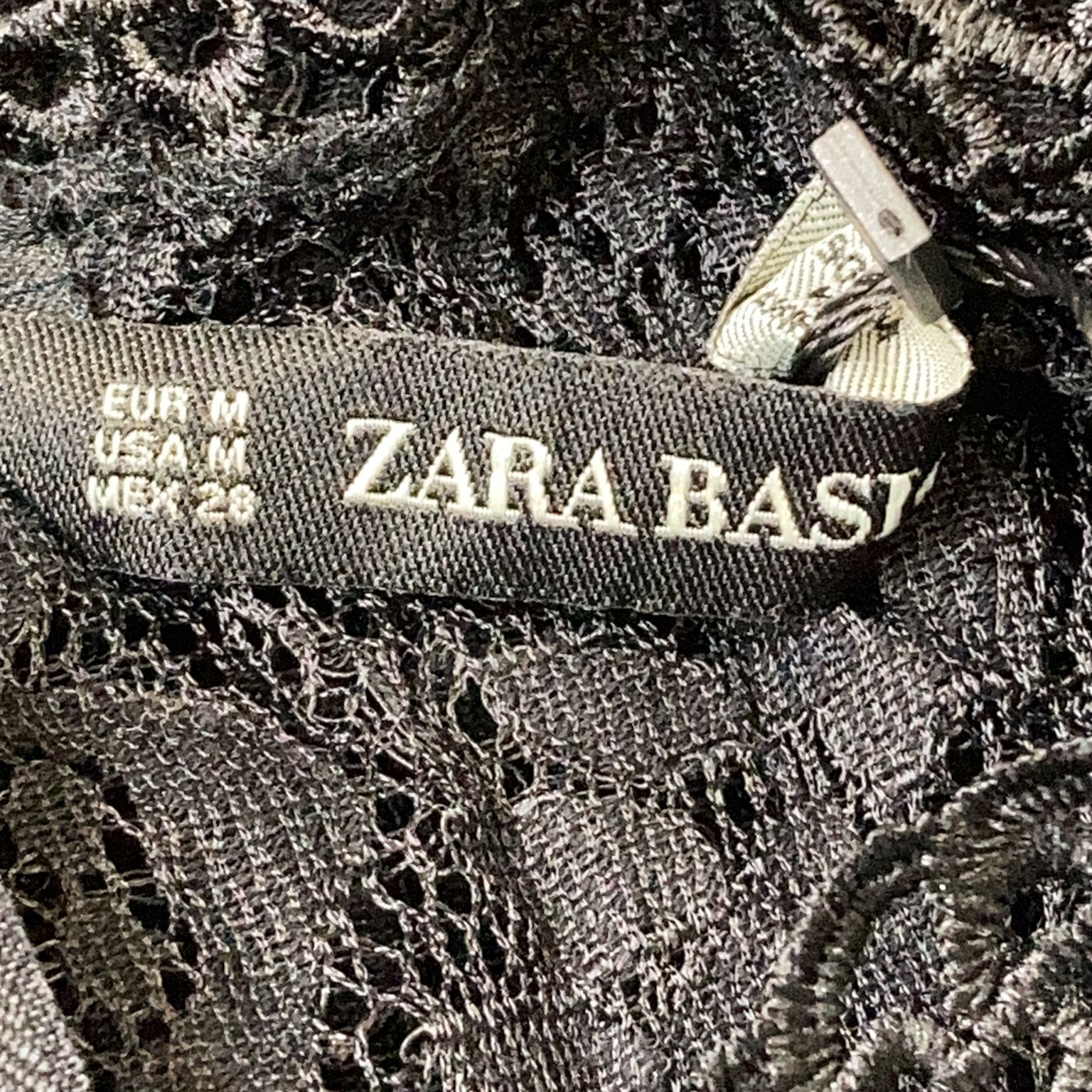 Zara Basic