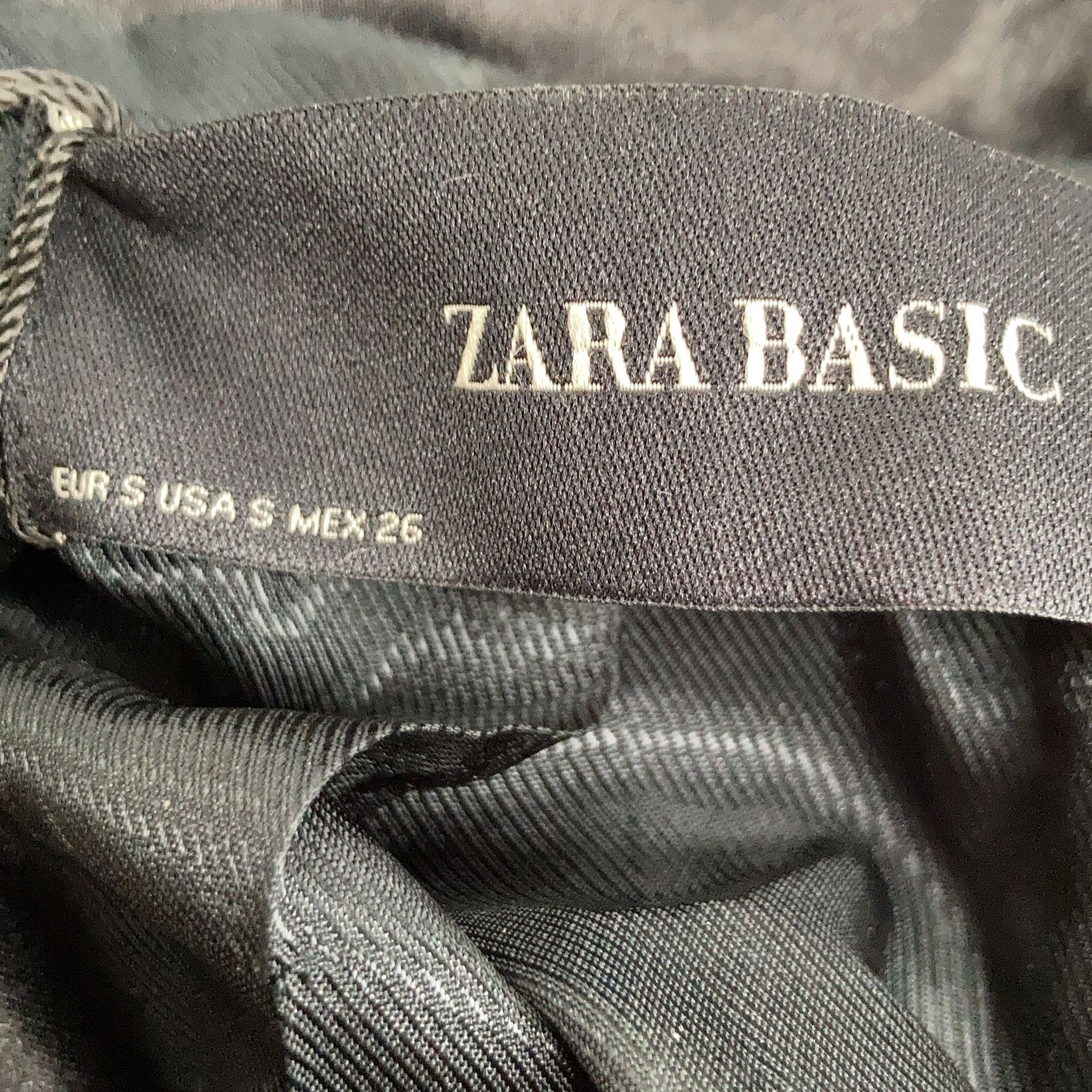 Zara Basic