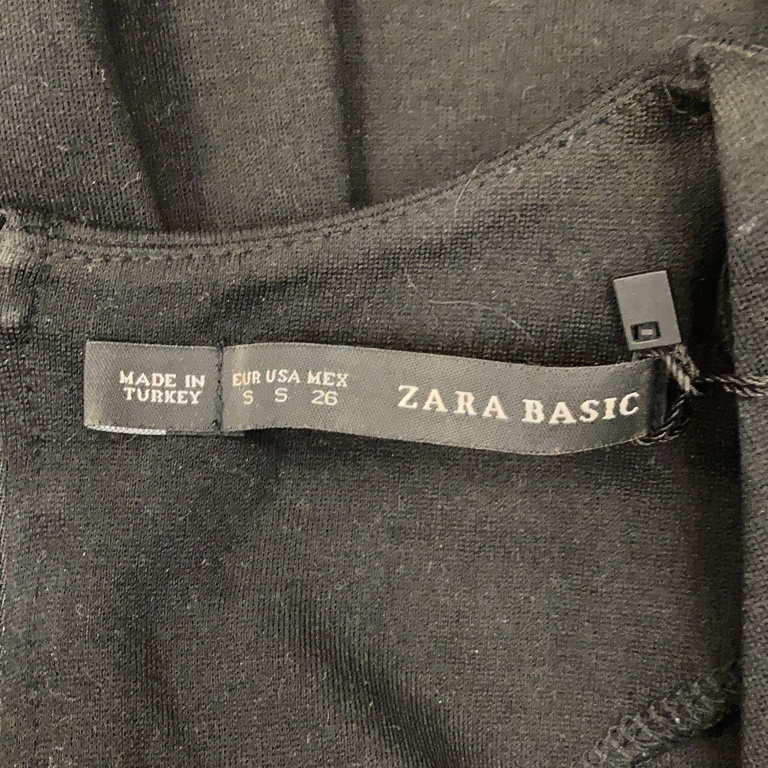 Zara Basic