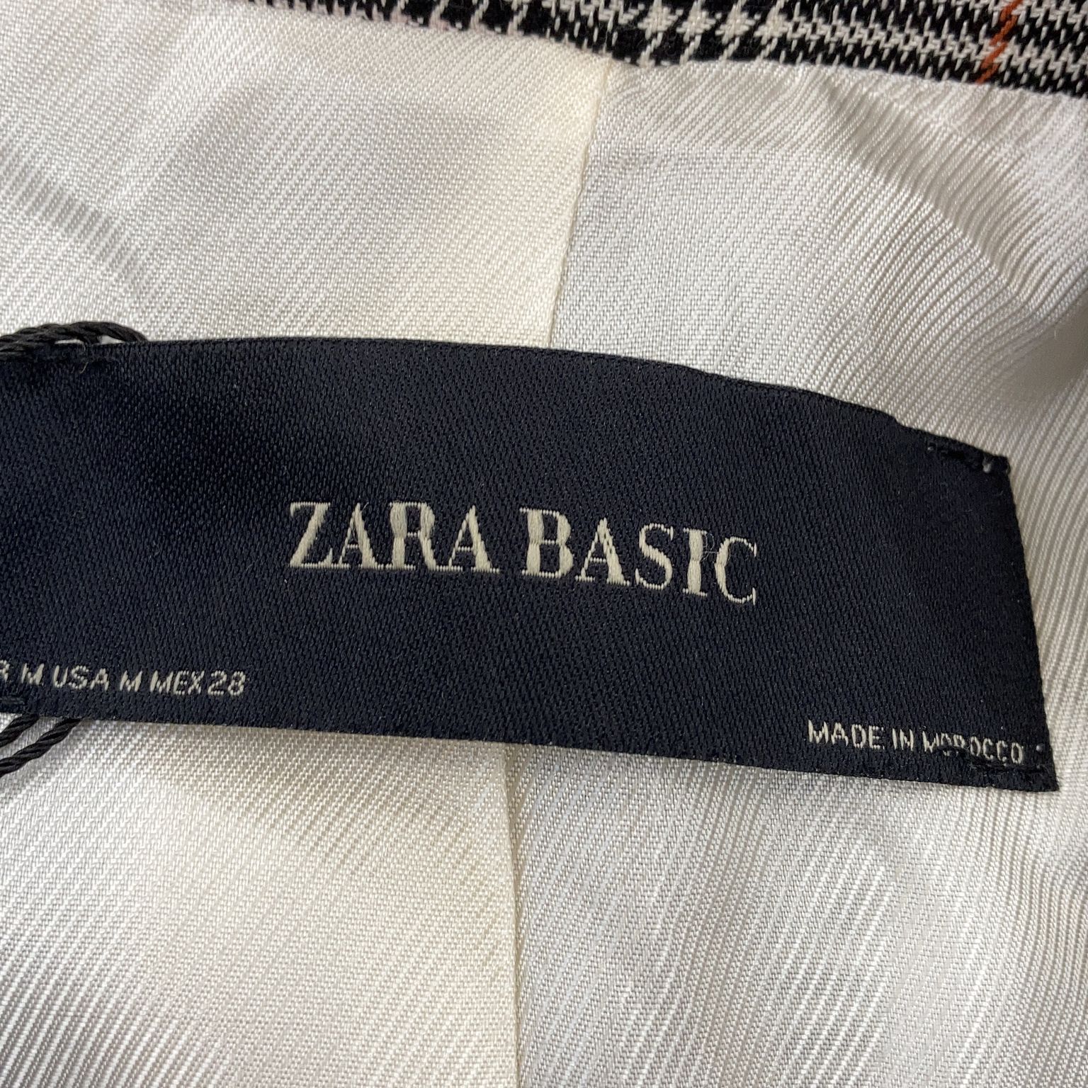 Zara Basic