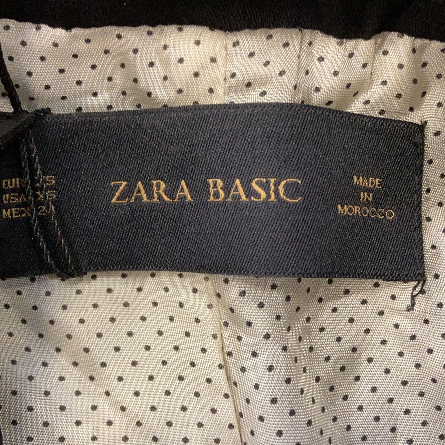 Zara Basic