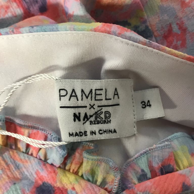 Pamela x NA-KD