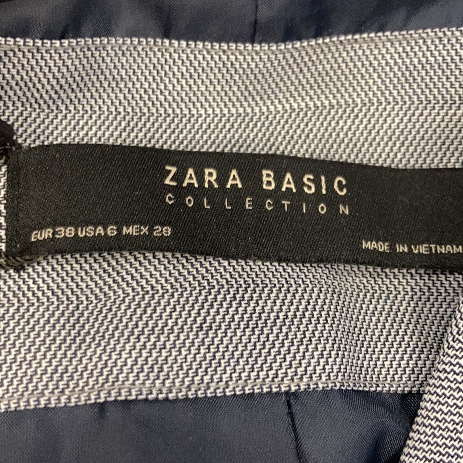 Zara Basic