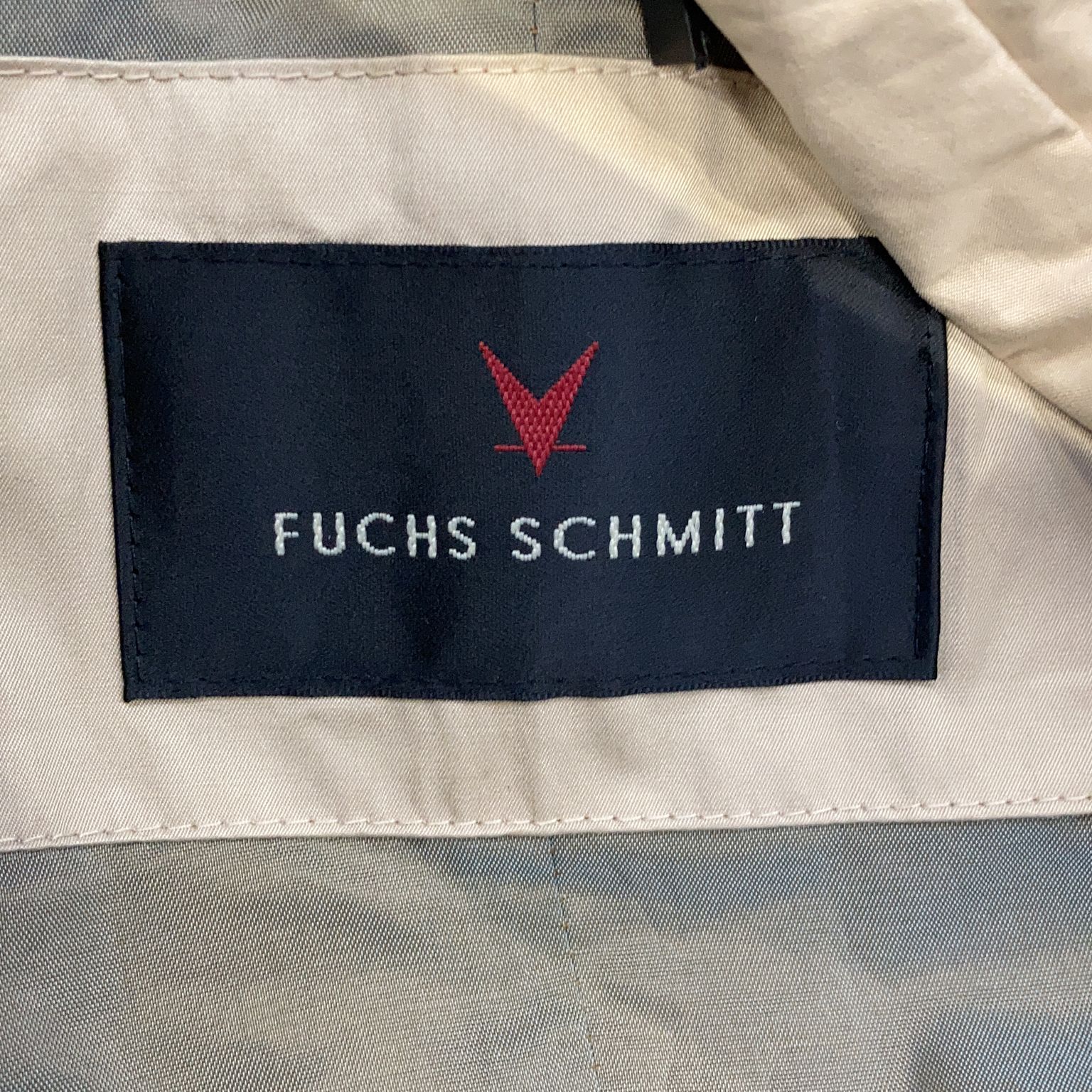 Fuchs Schmitt