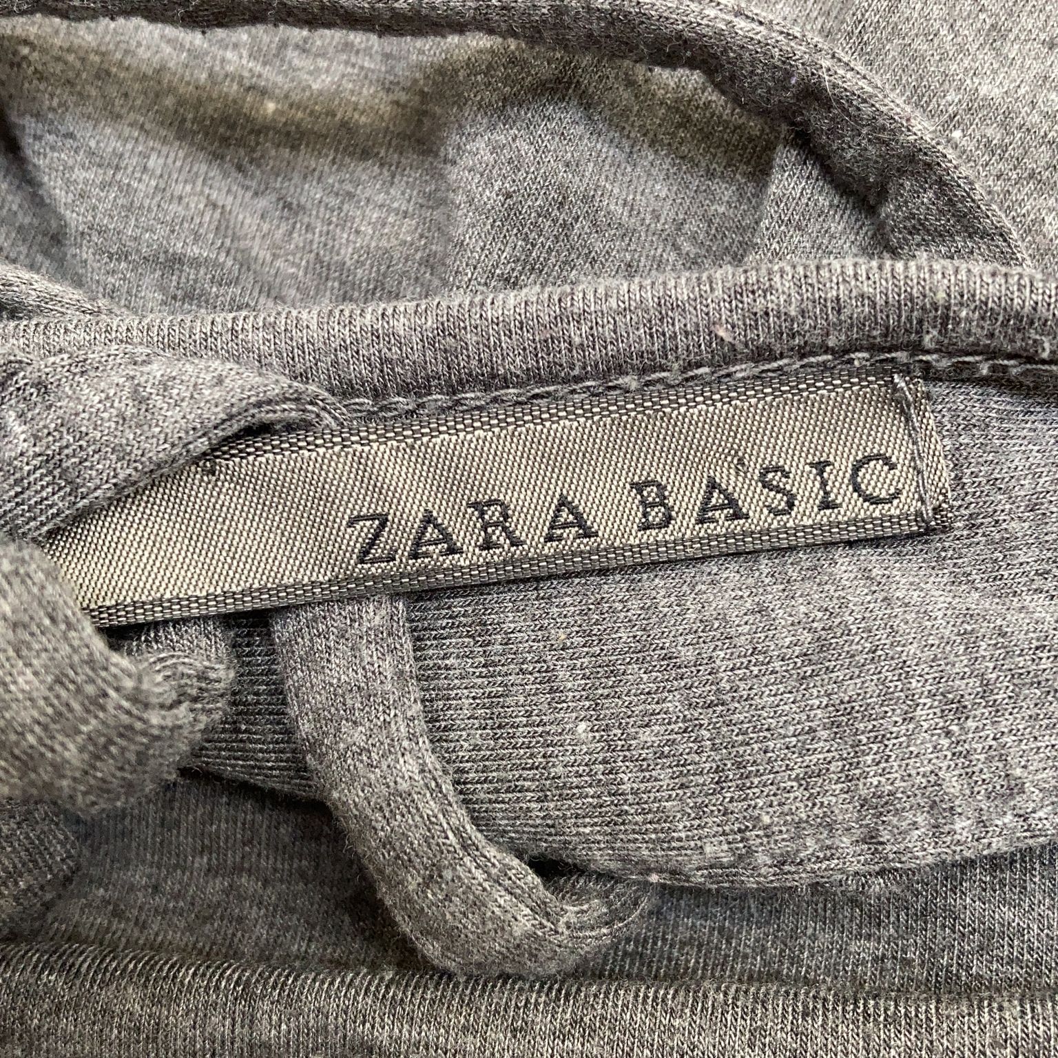 Zara Basic