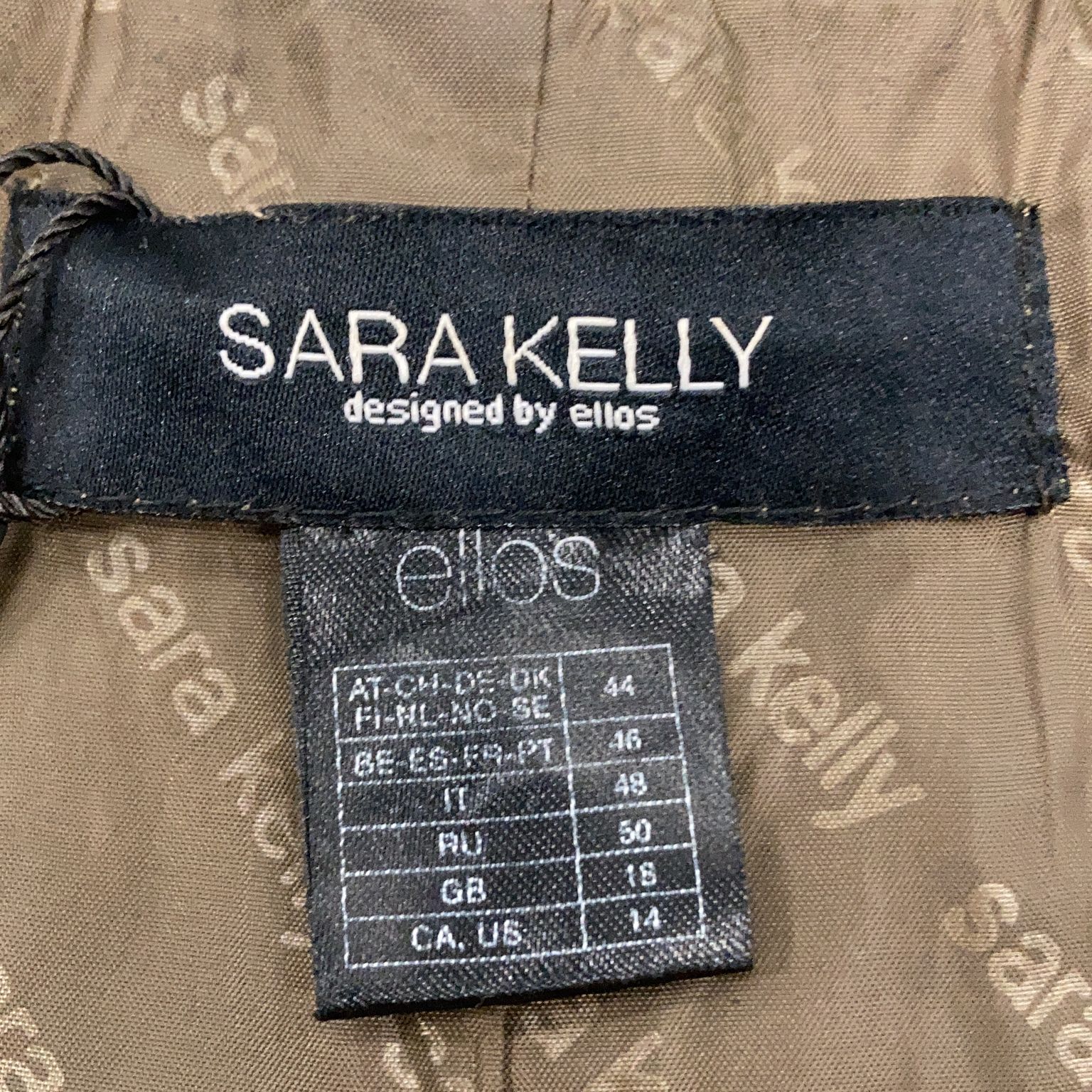 Sara Kelly by Ellos